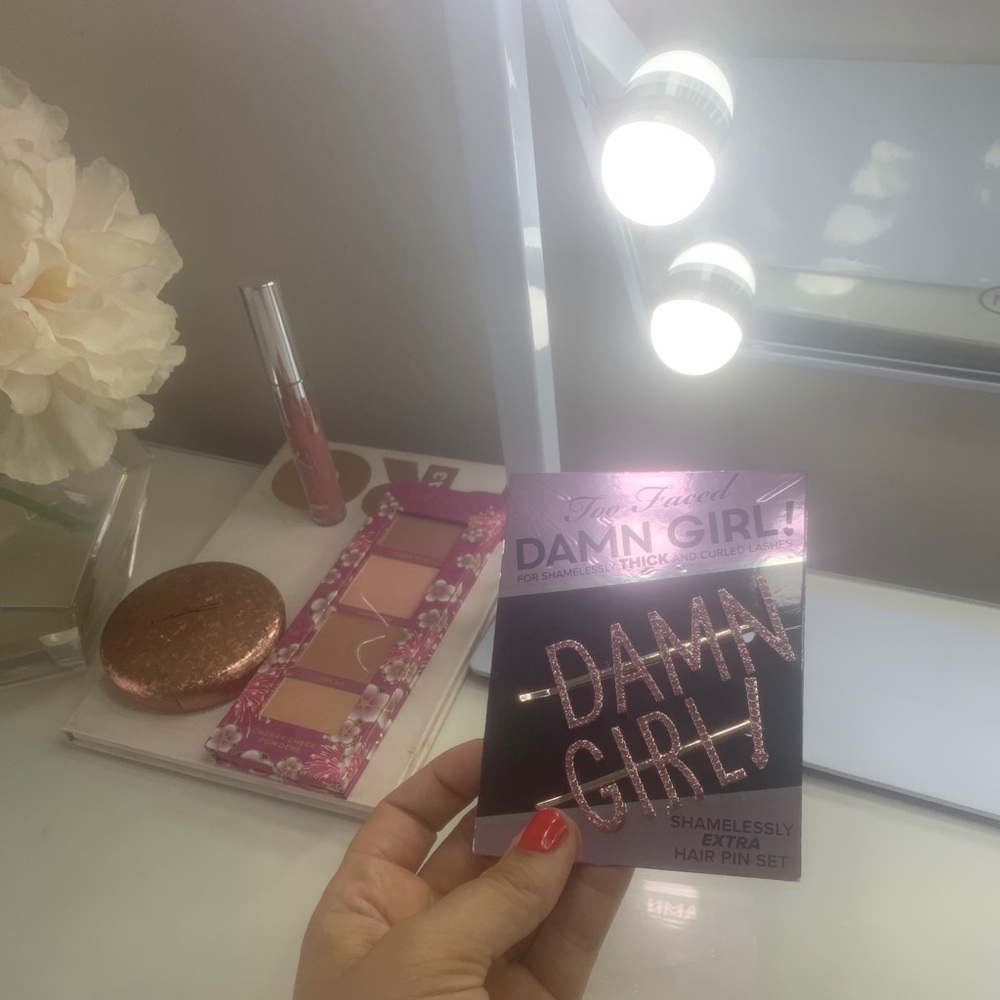 Too Faced Damn Girl Hair Pin (RARE!!)